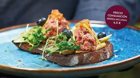 Cartel  Saborea Pozuelo Gourmet tapas y pinchos