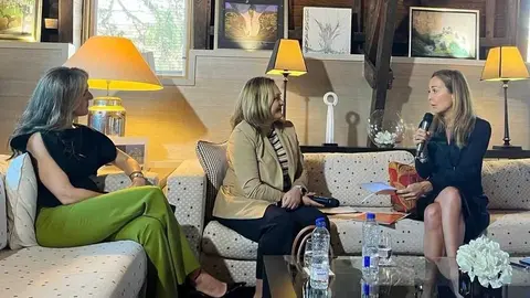 Coloquio El Poder de Decidir: Mujeres en la Alta Direcci&oacute;n Empresarial Madrid Foro Empresarial en la Fundaci&oacute;n Pons