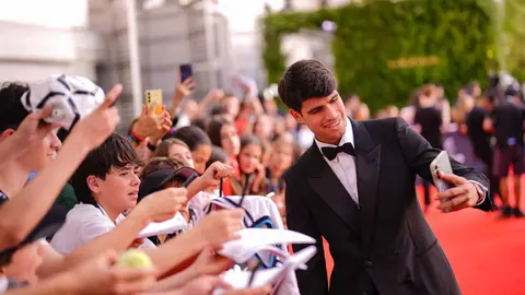El tenista, Carlos Alcaraz, en su llegada a la 27&ordf; edici&oacute;n de los premios Laureus - Foto Ayuntamiento de Madrid