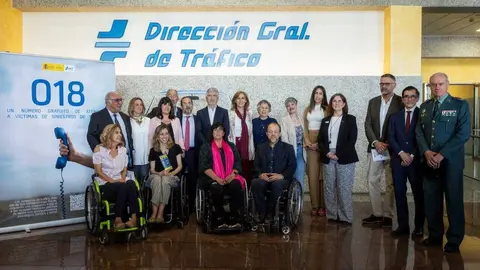 Presentaci&oacute;n del tel&eacute;fono 018 para v&iacute;ctimas de accidentes de tr&aacute;fico y sus familiares - Foto de la DGT