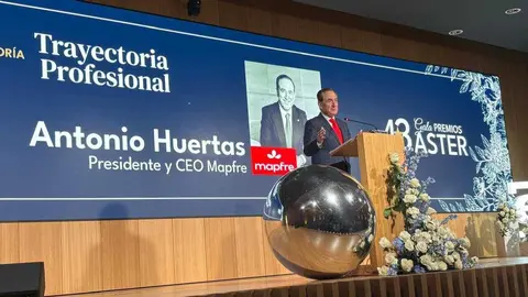 Antonio Huertas recibe el Premio Aster de ESIC a la Trayectoria Profesional