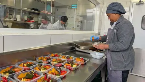 Una trabajadora del proyecto Man&aacute; de C&aacute;ritas - Foto de C&aacute;ritas