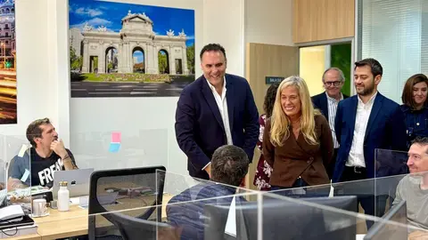 La consejera Albert durante su visita a el E-Social Hub, la ventanilla &uacute;nica del Gobierno regional - Foto Comunidad de Madrid