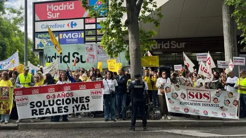 Concentraci&oacute;n Educaci&oacute;n Infantil 0-3 (7 de mayo) - Foto de FE-USO