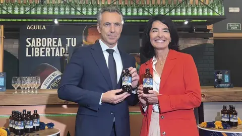 El consejero Novillo, en la  sede de la compa&ntilde;&iacute;a Heineken, en San Sebasti&aacute;n de los Reyes - Foto Comunidad de Madrid