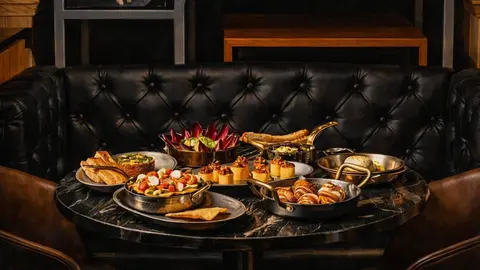 Fen&oacute;meno mesa Gastronom&iacute;a