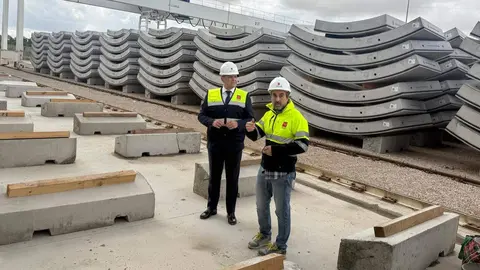Jorge Rodrigo, durante su visita a la f&aacute;brica de dovelas en Noblejas (Toledo) - Foto Servimedia