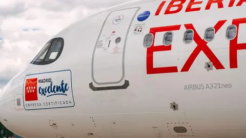 Iberia Express sello Madrid Excelente - Foto de  Madrid Excelente