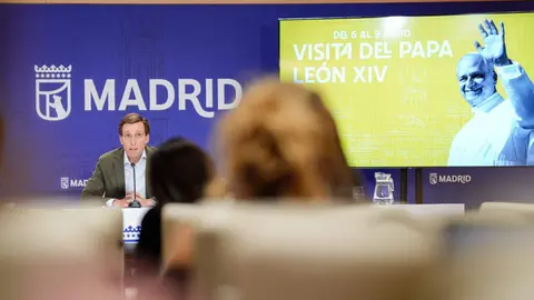 Jos&eacute; Luis Mart&iacute;nez-Almeida, presentando los dispositivos de seguridad, emergencias y movilidad con motivo de la visita papal - Foto Ayuntamiento de Madrid