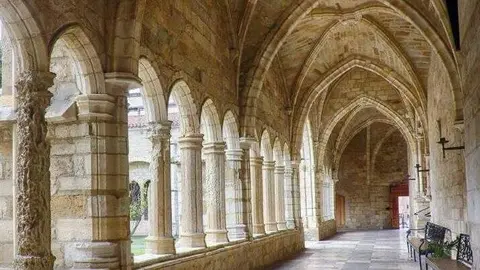 Claustro de la Catedral de Santander - Foto de la Di&oacute;cesis de Santander
