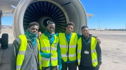 South y la Fundaci&oacute;n Ra&iacute;ces se al&iacute;an para impulsar la inserci&oacute;n laboral de j&oacute;venes sin protecci&oacute;n familiar - Foto de South