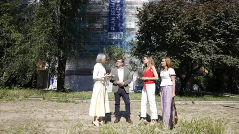 Momento de la visita al Poblado Dirigido de Orcasitas