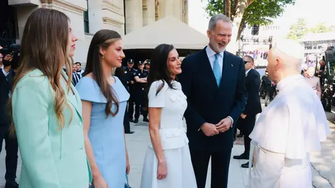 La Familia Real con el Pont&iacute;fice en Cibeles | Foto de Casa del Rey