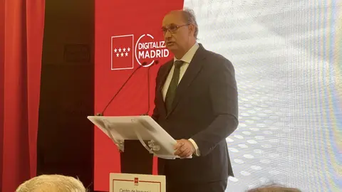El consejero L&oacute;pez-Valverde ha inaugurado hoy el II Encuentro de  Equipos TIC - Foto Comunidad de Madrid