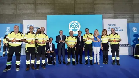 Homenaje a los 272 profesionales de los servicios municipales de seguridad y emergencias jubilados el a&ntilde;o pasado