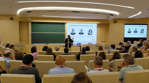 La consejera Matute, en el XXV aniversario del  Programa de Alta Direcci&oacute;n de Entidades Sanitarias del IESE - Foto Comunidad de Madrid
