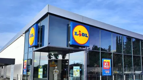 Lidl aprueba un aumento salarial de hasta el 8% este a&ntilde;o y duplicar&aacute; la inversi&oacute;n en su plantilla - Foto de Lidl