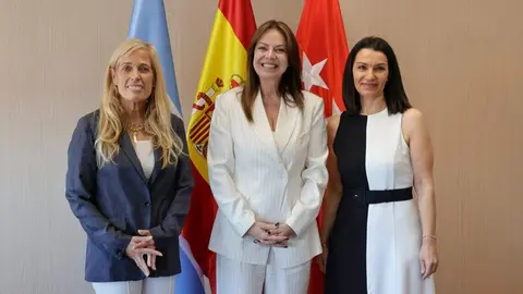 Las consejeras Albert y Zarzalejo se han reunido hoy con la ministra 
de Capital Humano del pa&iacute;s sudamericano - Foto Comunidad de Madrid