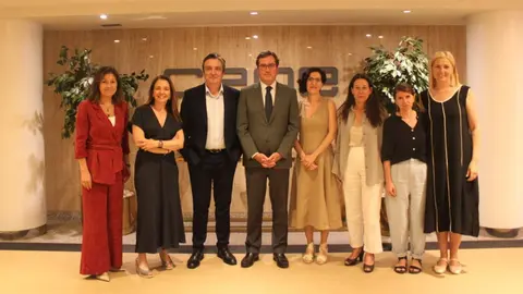 Dircom se integra en la CEOE para situar la comunicaci&oacute;n en el centro de la agenda empresarial - Foto de Dircom