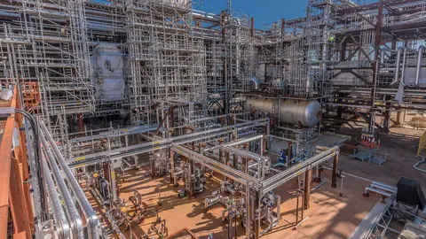 Primera fase de la refiner&iacute;a Sturgeon en Alberta, Canad&aacute; - Foto de T&eacute;cnicas Reunidas