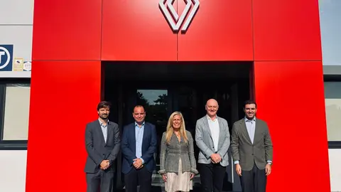 La consejera Albert ha visitado las nuevas instalaciones de Renault  Trucks en Getafe - Foto Comunidad de Madrid