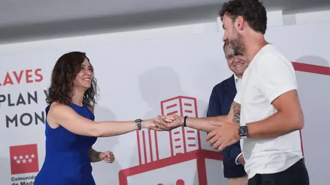 Ayuso entrega las llaves de 524 viviendas del  
Plan Vive de alquiler asequible en Boadilla del Monte - Foto Comunidad de Madrid