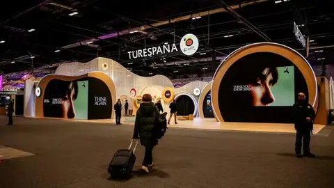 Turespa&ntilde;a licita por m&aacute;s de 678.000 euros el dise&ntilde;o y montaje de su stand para FITUR 2027 - Foto de TurEspa&ntilde;a