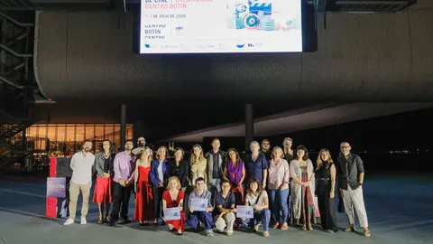 Ganadores, participantes, organizadores y patrocinadores de la XII Muestra de Cine y Creatividad del Centro Bot&iacute;n