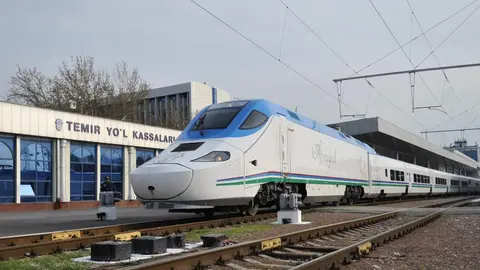 Talgo firma su mayor contrato en Uzbekist&aacute;n para el mantenimiento integral de la flota de alta velocidad - Foto de Talgo