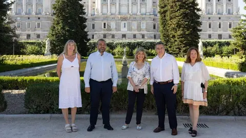La delegada de Econom&iacute;a, Innovaci&oacute;n y Hacienda, Engracia Hidalgo, ha dado a conocer el calendario y las sedes de la Semana de la Moda de Madrid en los jardines de Sabatini - Foto Ayuntamiento de Madrid