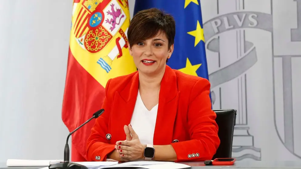 La ministra de Vivienda y Agenda Urbana, Isabel Rodr&iacute;guez, en su etapa como portavoz del Ejecutivo - Foto de Pool Moncloa