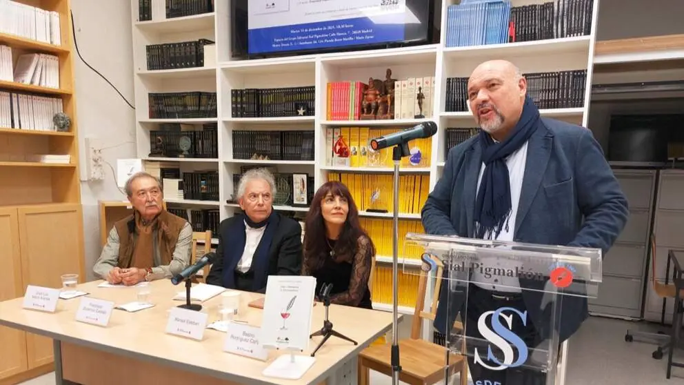 Jos&eacute; Luis Mar&iacute;n Aranda, Francisco Guti&eacute;rrez 
Carbajo, Marisol Esteban y Basilio Rodr&iacute;guez 
Ca&ntilde;ada - Foto Jos&eacute; Bell&oacute; Aliaga