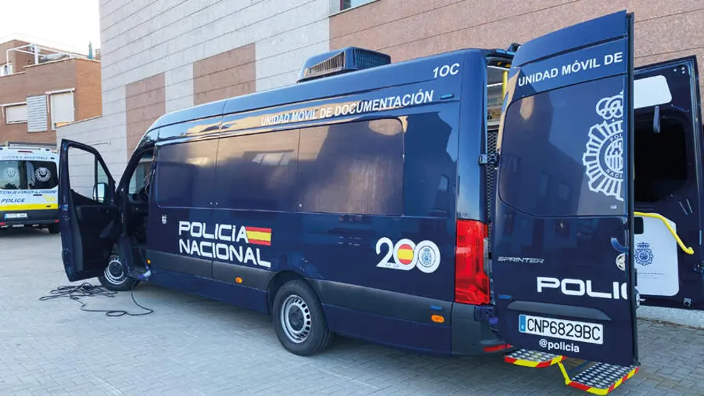 DNI - Furg&oacute;n Polic&iacute;a - Foto del Ayuntamiento de Torrelodones