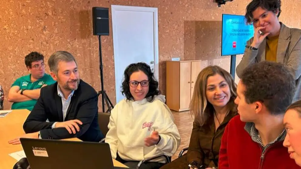 El consejero de Presidencia, Justicia y Administraci&oacute;n Local, Miguel &Aacute;ngel  Garc&iacute;a Mart&iacute;n, en la sede de la Fundaci&oacute;n Alas - Foto Comunidad de Madrid