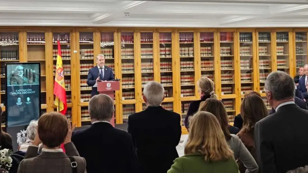 Jos&eacute; Ram&oacute;n Couso interviene en la inauguraci&oacute;n exposici&oacute;n Maura Abogado