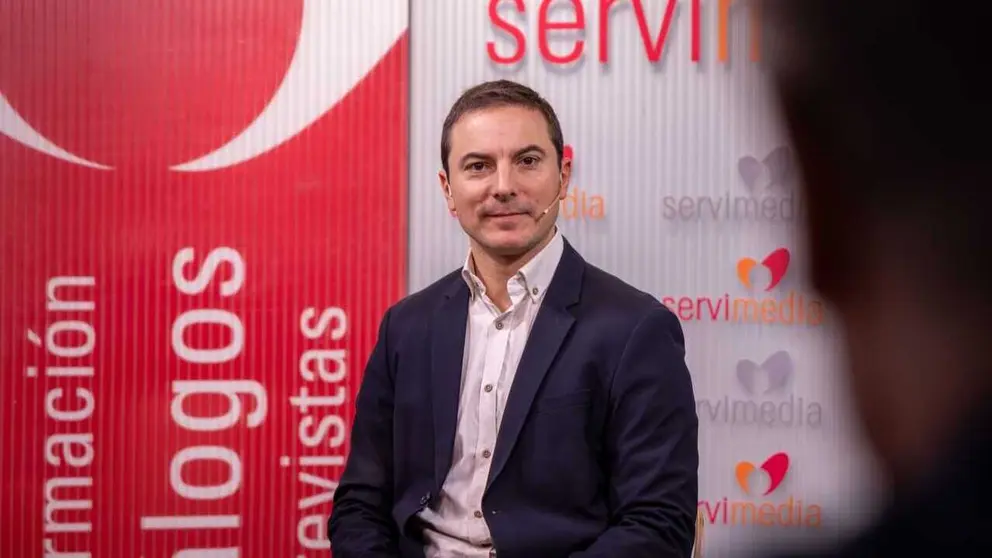 Juan Lobato, durante la entrevista en Servimedia | Foto de Alfonso Santos