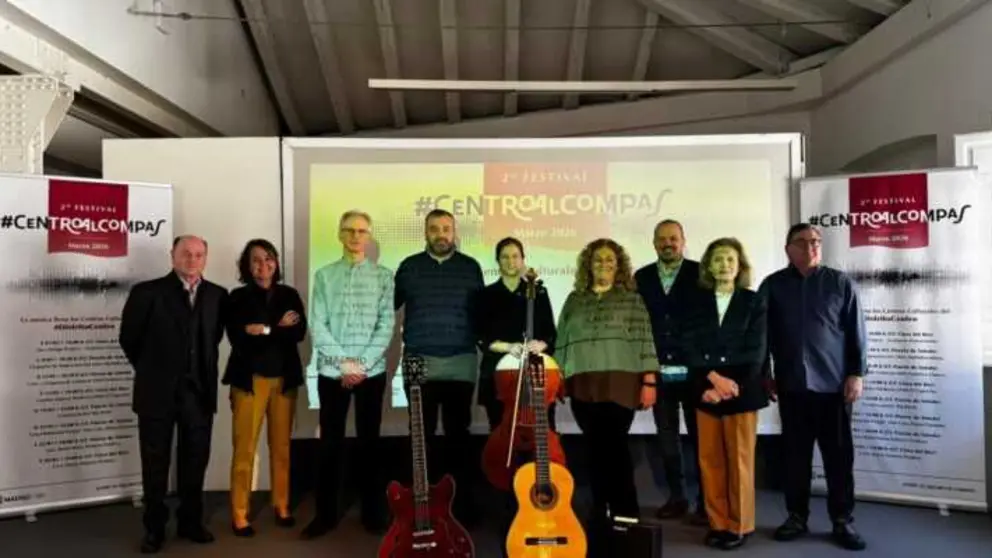 El concejal de Centro, Carlos Segura, ha presentado el programa de esta nueva edici&oacute;n en el Centro Cultural Clara del Rey