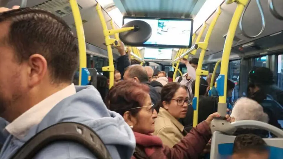 Autob&uacute;s - FRAVM