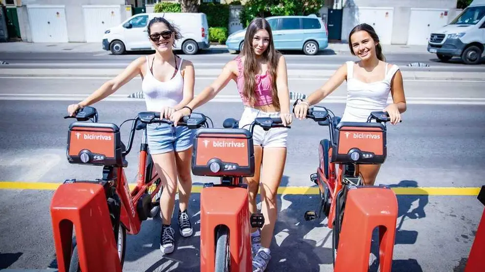 Seg&uacute;n una encuesta de satisfacci&oacute;n realizada desde la Concejal&iacute;a de Movilidad, BicinRivas obtiene una nota de 7,18 sobre 10 entre sus personas usuarias - Foto del Ayuntamiento de Rivas