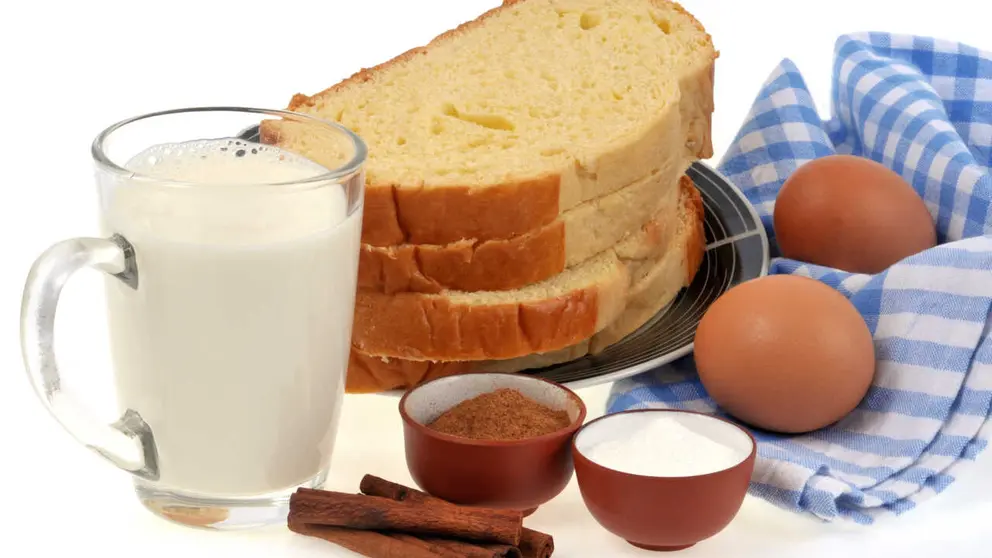 Ingredientes de una torrija | Foto de 123rf/modesto3