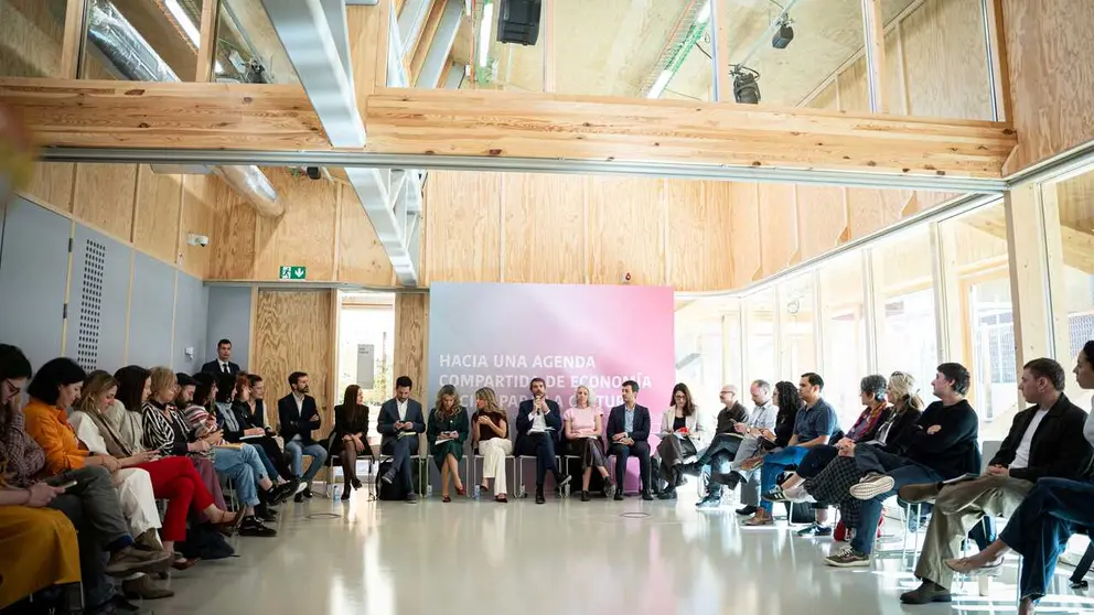 260416 Encuentro para impulsar la Agenda de Econom&iacute;a Social en la Cultura
