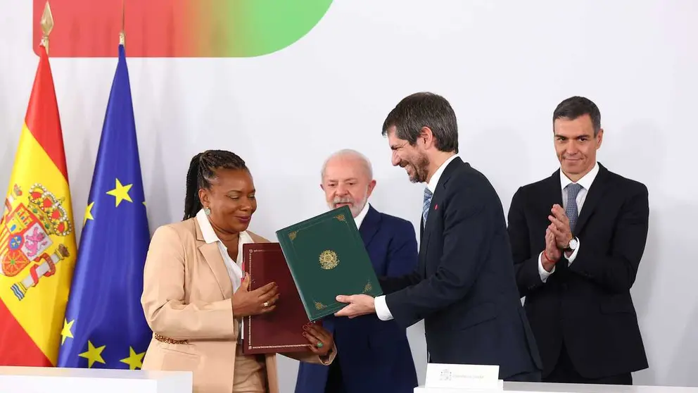 260417  Cumbre Espa&ntilde;a Brasil