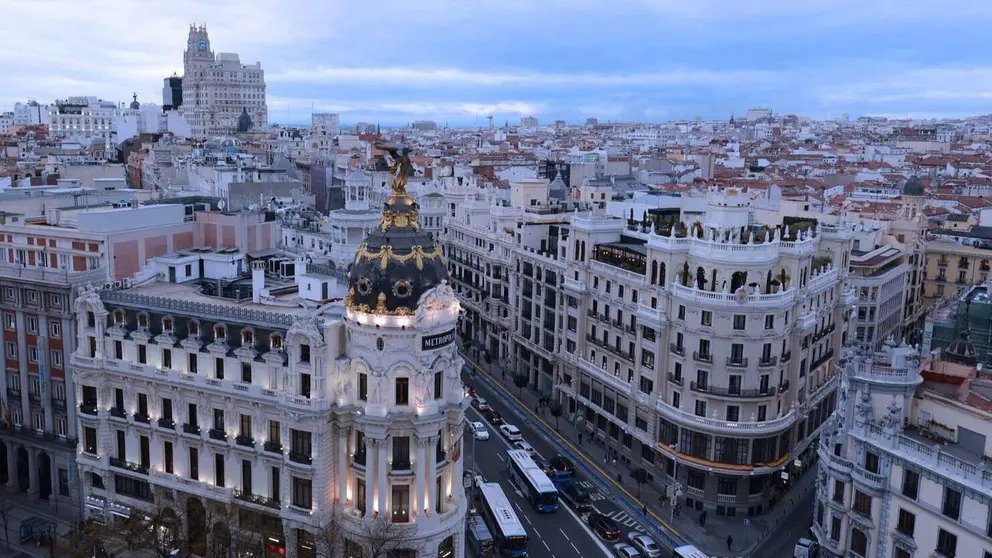 Imagen de la Gran V&iacute;a desde la azotea del Circulo de Bellas Artes