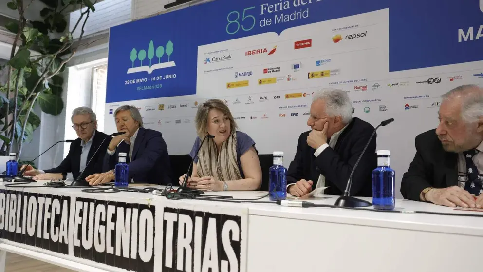 La delegada de Cultura, Turismo y Deporte, Marta Rivera de la Cruz, ha inaugurado hoy la exposici&oacute;n &lsquo;Borges. A&ntilde;os de esplendor literario&rsquo; - Foto Ayuntamiento de Madrid