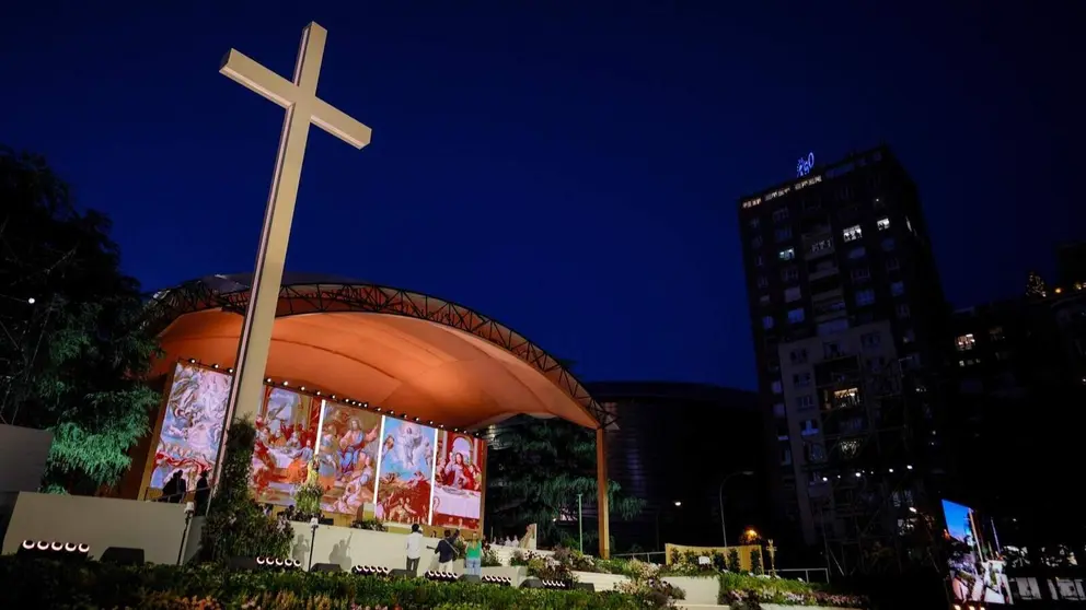 "La gran cruz que presidi&oacute; la vigilia que Le&oacute;n XIV comparti&oacute; con los j&oacute;venes se quedar&aacute; en Madrid como recuerdo de una visita hist&oacute;rica y como s&iacute;mbolo de nuestras ra&iacute;ces cristianas
" - Foto de Borja Carabante