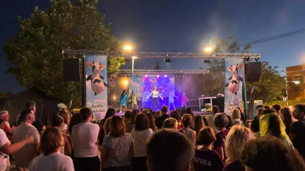 Perales del R&iacute;o arranca sus fiestas de barrio con una paella popular, marchas solidarias y m&uacute;sica en directo - Foto del Ayuntamiento de Getafe