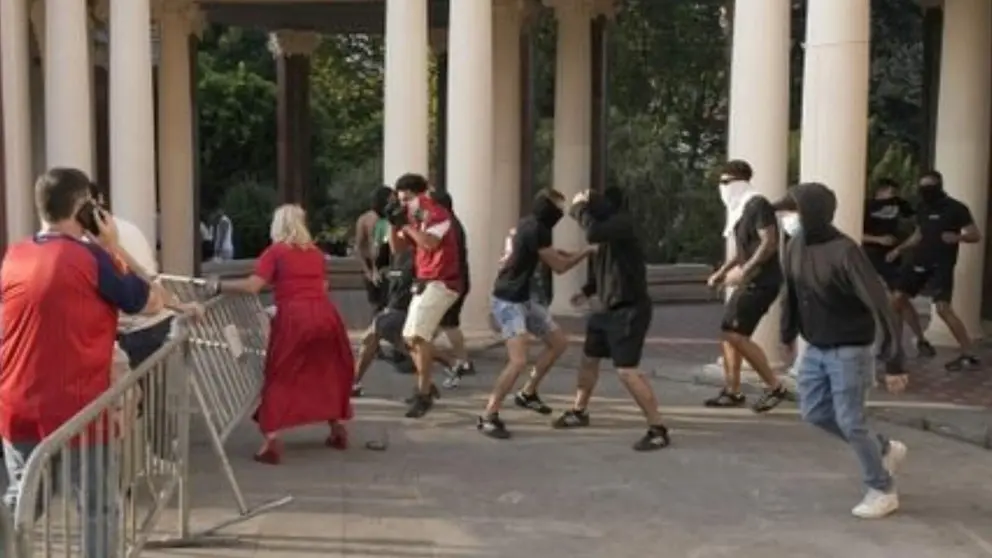 Esther Mart&iacute;nez, portavoz del Grupo Popular en el Ayuntamiento de Bilbao, defendiendo que los radicales no destrozaran la infraestructura para ver el partido de la final del Mundial 2026