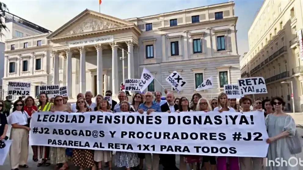 El Movimiento #J2 fija los l&iacute;mites constitucionales del Reglamento de la Pasarela de mutualistas al RETA - Foto del Movimiento #J2