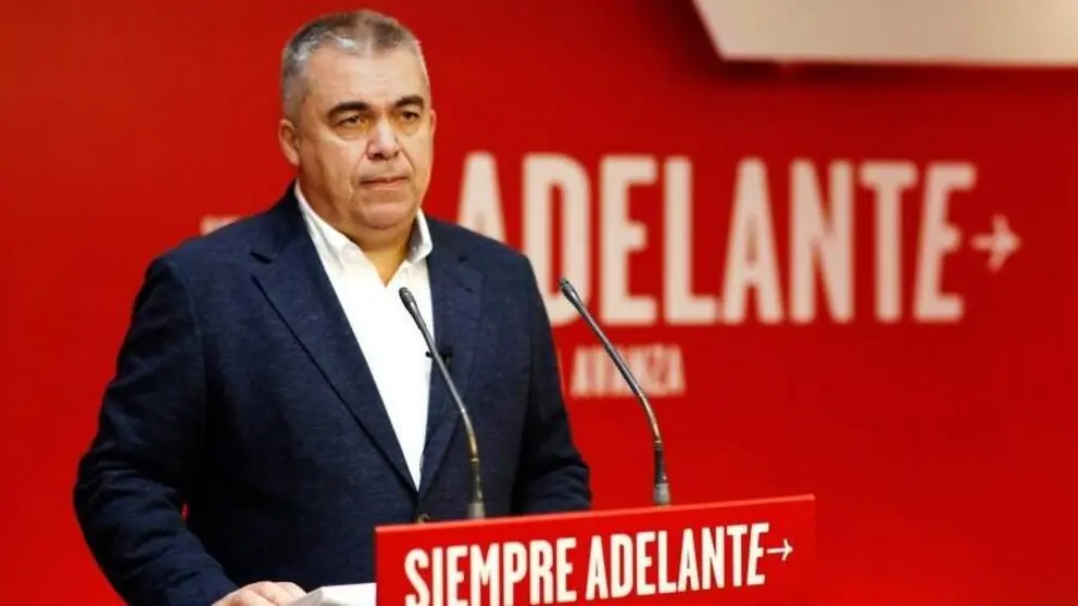 Cerd&aacute;n en una rueda de prensa | Foto del PSOE