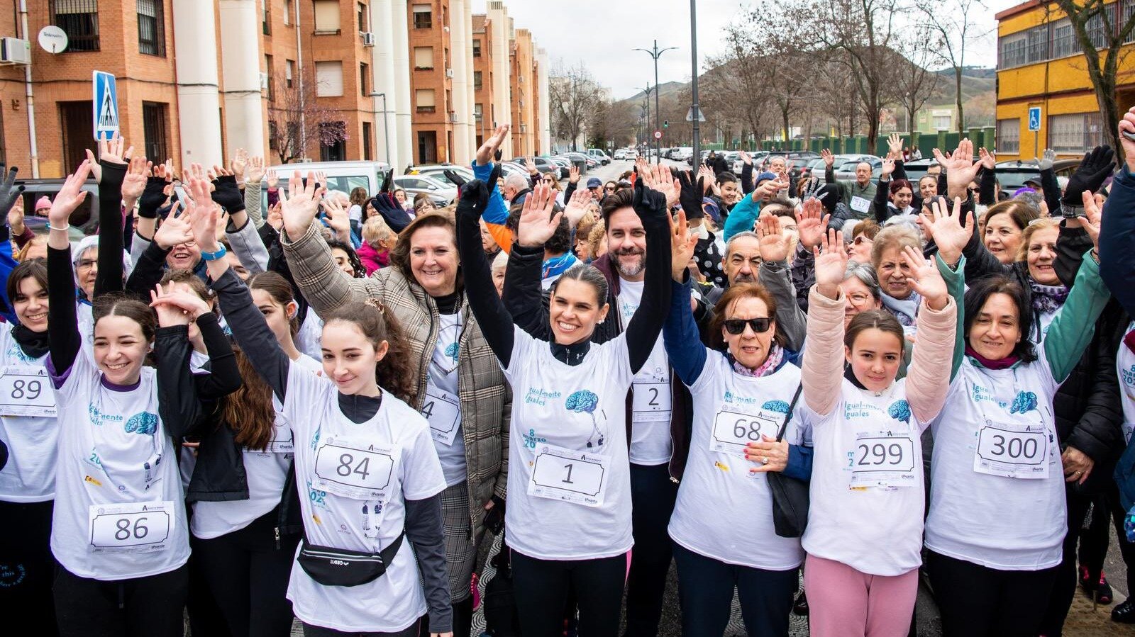 Alcalá de Henares celebró la Milla por la Igualdad bajo el lema ‘Igual-mente iguales’ - Ayuntamiento de Alcalá de Henares